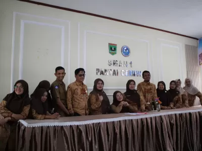 615958101_2051246222393124_6535626935583590173_n