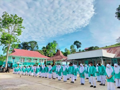 Hikmat Dalam Upacara Hardiknas